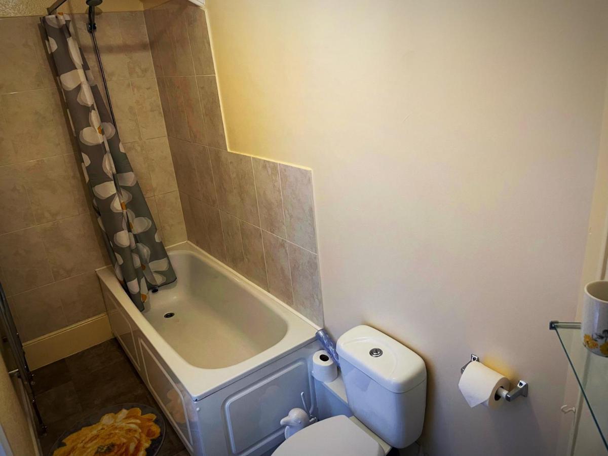 The Dartmoor Bnb Єлвертон Екстер'єр фото